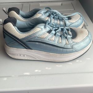 Easy Spirit Anti Gravity sneakers blue white women’s size 7
